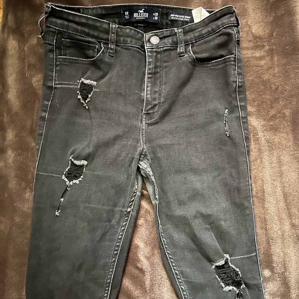 Hollister black ripped skinny jeans